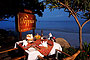 Dinner with the sound of the ocean